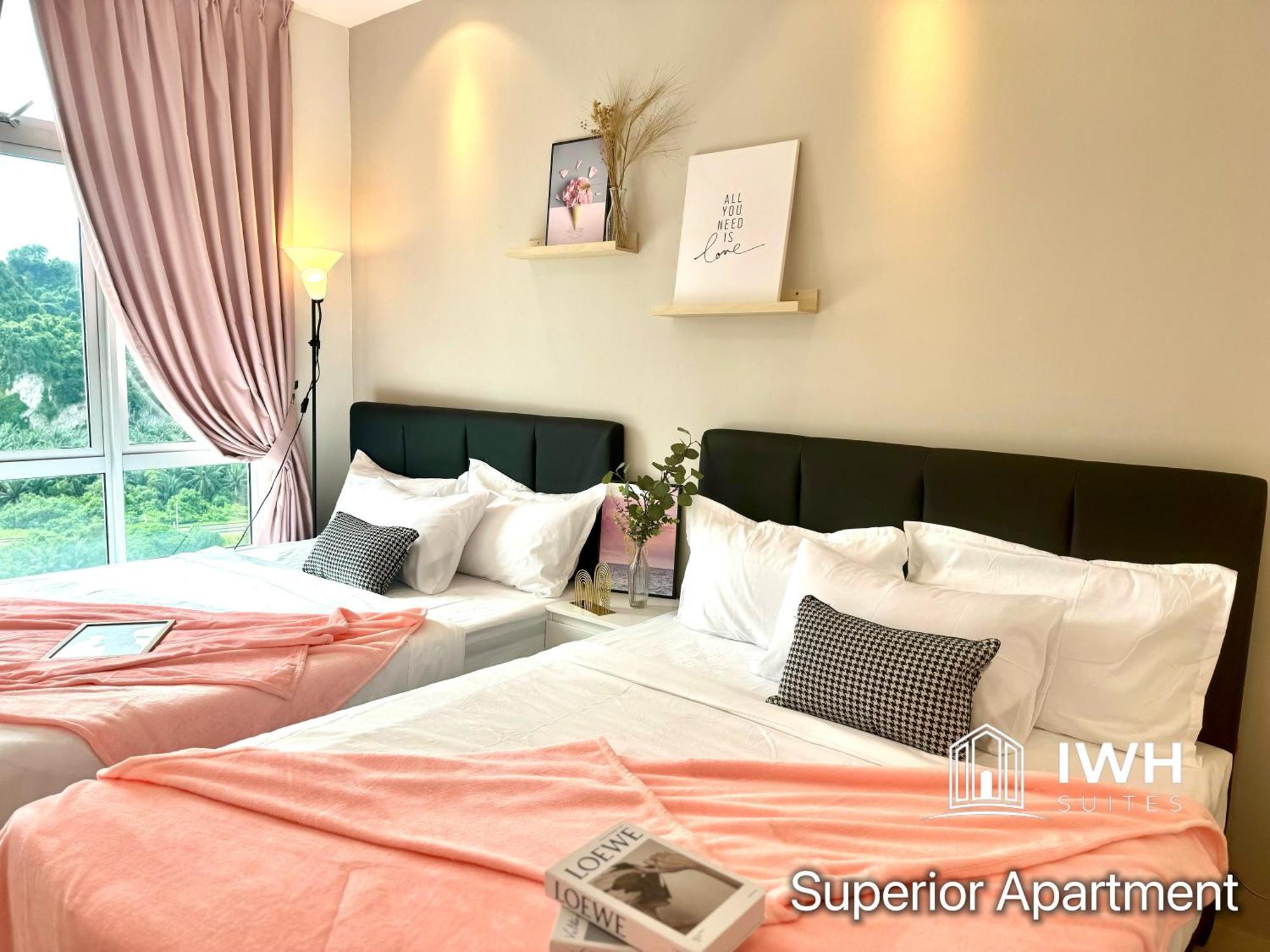 Anderson Town With 2 Parking By Iwh Ipoh
