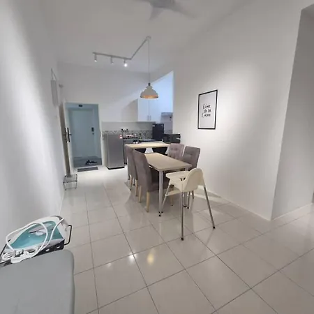 Ipoh Anderson Town Suites With 2 Parking By Iwh Room photo