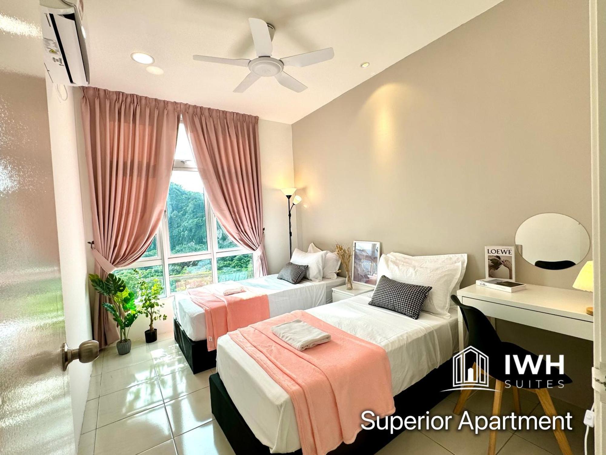 Anderson Town With 2 Parking By Iwh Pangsapuri *
